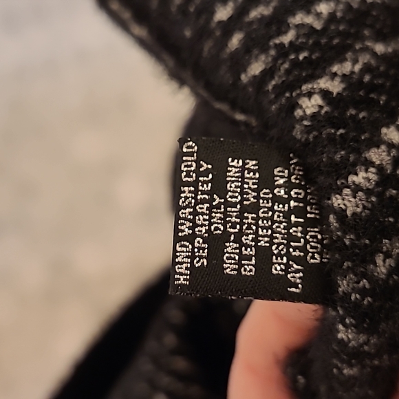 CARHERINE MALANDRINO  zebra print long sweater - Picture 6 of 6